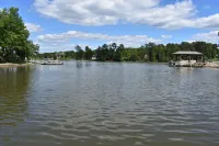 Beautifully renovated lakefront home on Lake Wateree. 3BR/3BA. Pet-Friendly!