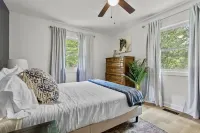 Location is a golfer's paradise and less than 10min from downtown Pinehurst! Hotels near Hyland Golf Club