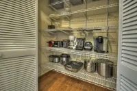 LAKE COTTAGE on deep water w/ MILLION $$ views! Newly Renovated HGTV style decor