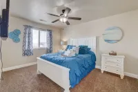 Spacious Townhome w/ Pool | Sleeps 12