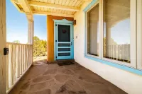 Charming Santa Fe Adobe Home 2 BR w/Elevated Views