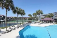 Amazing Sunset Views of Folly River! Close to Folly Beach & Downtown Charleston.