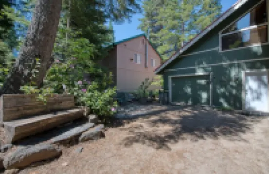 Large Family Retreat---6 BEDROOMS, Sleeps 16!!