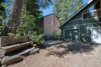 Large Family Retreat---6 BEDROOMS, Sleeps 16!!