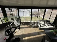 Cozy 3Br Home with AC, Hot Tub & Walkable Restaurants