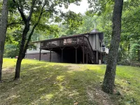 Remodeled home less than 1 mile from  entrance to Seven Points at Raystown Lake