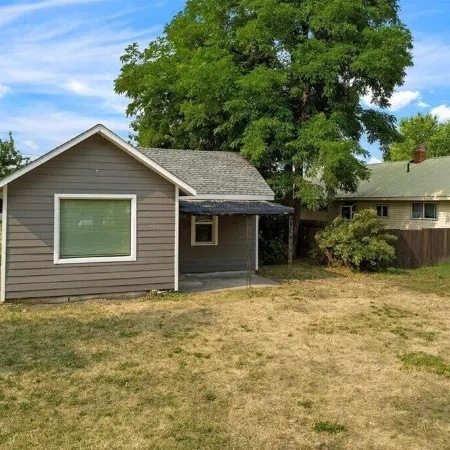 Cozy Cowboy Cabin in Polson: Historic Charm, Modern Comfort Near Flathead Lake