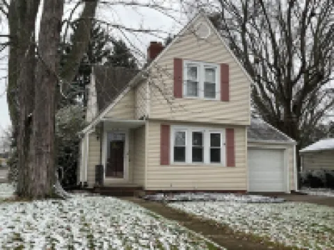 The Corner Cottage @ Chestnut - Orrville + minutes to Amish Country