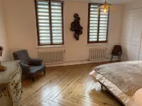 Large fisherman's house, 4 bedrooms and 1 interior courtyard, close to the sea! 페캉 호텔
