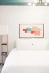 Modern Themed 3 Bedroom Apartment with-in Walking Distance of Downtown JC