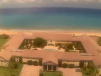 Direct Ocean front condo