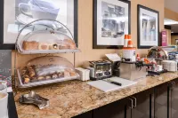 Hampton Inn Staunton - breakfast