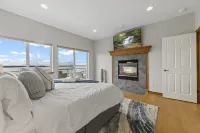 Camano - Sunset/Orcas/WaterView/PingPong/Grill/Movies/Games/Spacious/Retreat/Fun