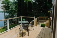 Lake Side Guest House with Hot Tub