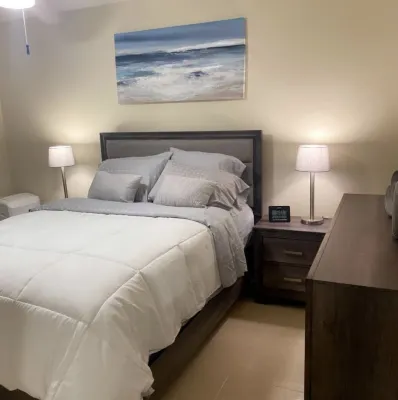 Villa W/Pool and Just 5 Mins Away from Raymond James Stadium and 10 Min Tpa.