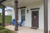 Oxford Oasis: 4BD/4.5BA by Ole Miss and the Square