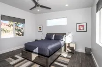 Cozy, New Home with Breathtaking Views / Over 375- 5 star reviews on multi sites