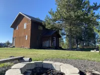 Cozy & Convenient | Excellent Fishing Location - Wild West Layover Hotels near Upper Mesa Falls
