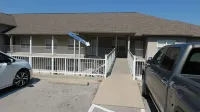 Executive 3 Bedroom Condo. Amazing Lakefront Views. Top Floor.  No Stairs.