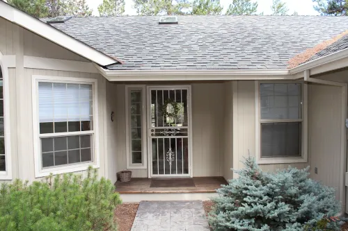 Single Level Comfy Sunriver Home With Open Floor Plan & Close To Ft Rock Park