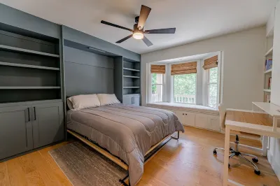 Featured On HGTV! Private Lake Access! MTB Trails!