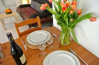 Charming apartment inside the old walls of Avignon