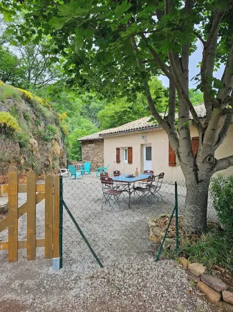 Maison de Campagne au Coeur du Parc Naturel Regional des Monts D'ardeche