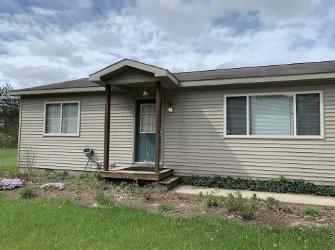 Well Appointed 2 Bedroom ~Less than a mile to Crystal Mountain