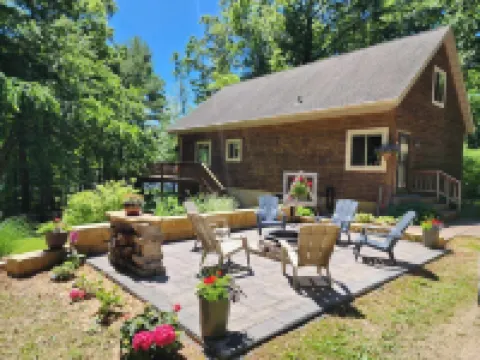 Beautiful Private Tainter Lake Retreat in Western WI. Sleeps 10 Hotels in Dunn County