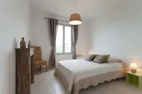 Apartment in St Rémy de Provence in charming residence at the foot of the Alpilles