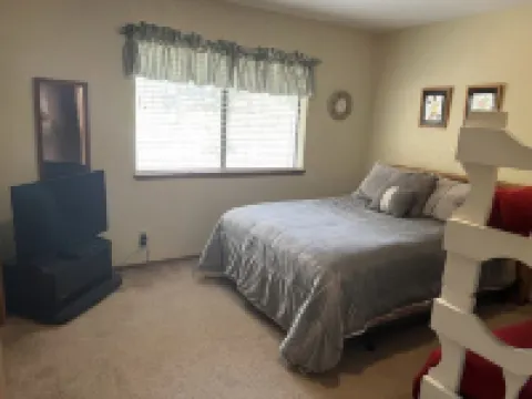 The Club House @ Pine Mountain Lake/ Yosemite 格羅夫蘭酒店