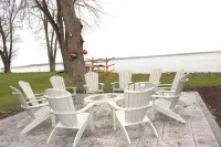 Lakefront Home, Large Firepit Patio, Game Room!