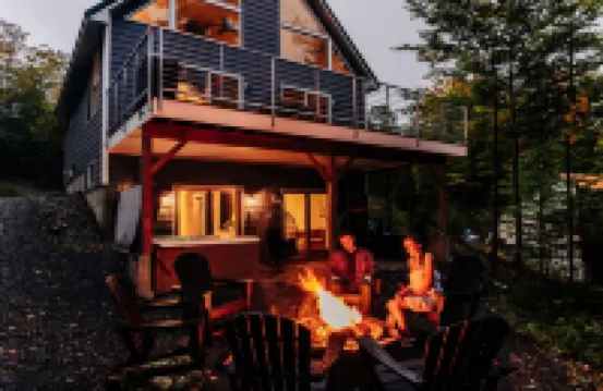 Lakeview☀️Near Stowe🥾4 Bedroom👨‍👩‍👧‍👦Hot Tub🥂Mountain View🏔Canoe🛶Game Room🎱Swimming🏊‍♀️