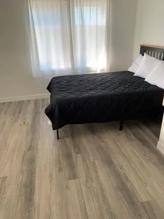 Michee’s  Hockinson HouseCharming house built in 1925