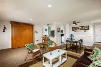 Newly renovated - Direct Ocean View - steps to Ocean