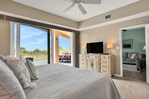 Sunrise Retreat-Oceanfront Condo/Ocean views from MBR, Living Room, & HUGE Patio