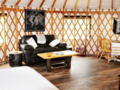 Luxury Yurt for Couples with Hot Tub on Deck Hotels in Glenwood