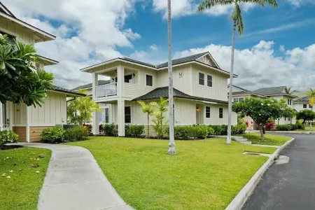 Seaside Splendor: Immerse Yourself in Luxury with this Stunning Oceanview Condo! Отели рядом с достопримечательностью «Уайт Сандс Виллидж»