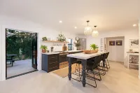 The Bungalow - a Visitana Collection home Hotels in Fallbrook