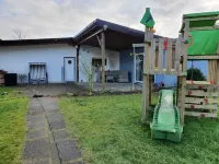 Large central apartment in the country, near Flensburg and A7 Hotels in GroBsolt