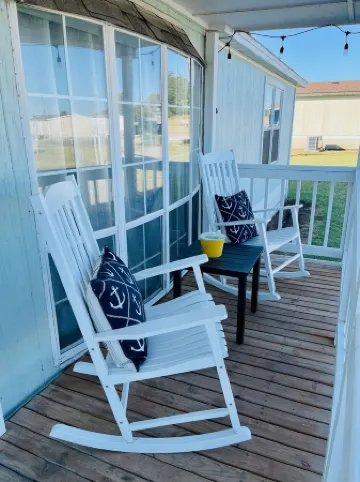 "Beach Break" less than 10 minutes from Lake Texoma and Choctaw Casino