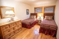 Ski In, Family Sized Teton Village Townhouse