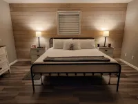 Pickwick- Screened Patio ON Tennessee River 7th Nt FREE- Dogs Allowed