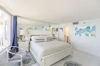 The Shores Club #804 -Beachside Condo-Pickleball Court-Heated Pool-Outdoor Grill