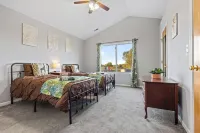 2bdrms/1.5bath-5beds/Quiet/Laundry/Jungle Theme/FREE Wifi/Sleep6