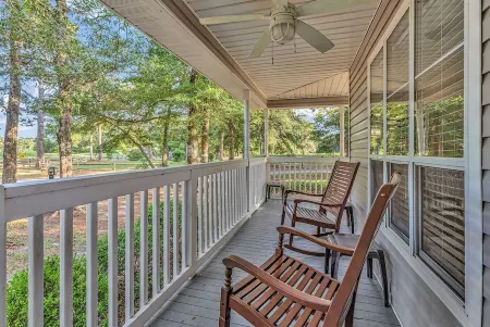 5 golf courses within 5 mins, 5 mins from beach, 15 mins from Murrells Inlet