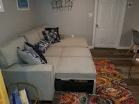 NEW Modern Apartment Near Boston & Harvard Square. Hotel a Watertown