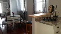 Cozy Private Home @ Blue Moon Cottage in Historic Deland, Fl.