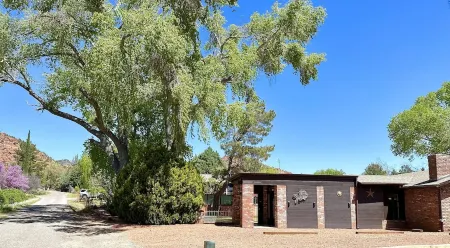 Casa Mystic: a Country Red Rock Getaway Отели рядом с достопримечательностью «Катедрал Рок»