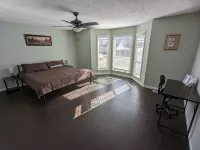N. Jackson 3BR Oasis - Walk to Stores & Food